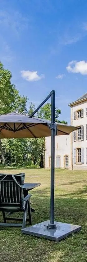 Marraycourt, Chateau-Chambre d'Hotes，位于Marcigny的酒店