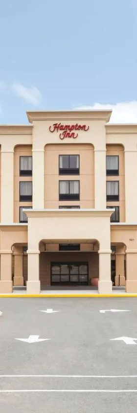 Hampton Inn Warrenton, Va，位于沃伦顿的酒店