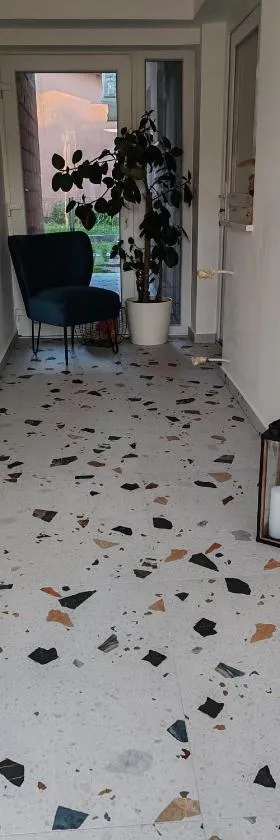 Apartmani Vinea Zara，位于Brčevec的酒店