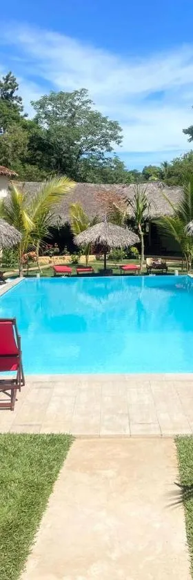 Blue Sky Resort，位于贝岛的酒店