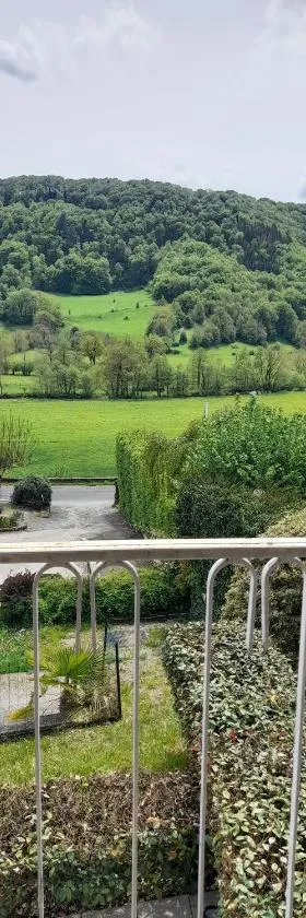 Chambre d'hôte la Maronne dans le Cantal，位于圣马丹-瓦尔姆鲁的酒店