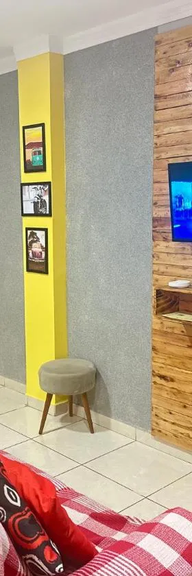 AP+preço popular+ar condicionado+internet 300mb，位于戈亚尼亚的酒店