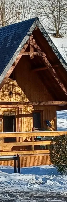 CHALET 9 "Pensée"，位于Garin的酒店