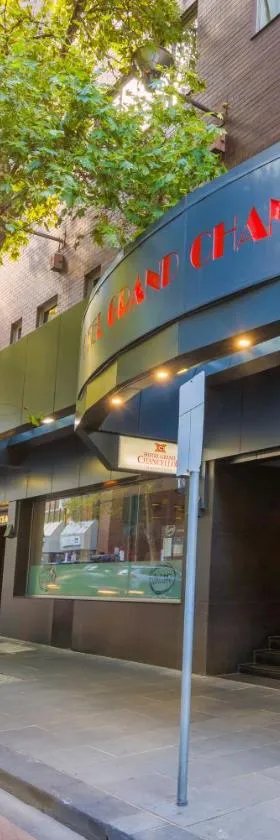 墨尔本大臣酒店，位于墨尔本的酒店