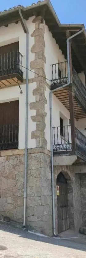 Casa Rural El Mirador del Pico，位于Santa Cruz del Valle的酒店