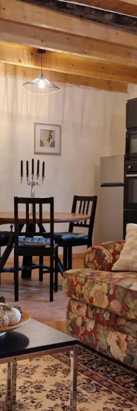 Maison Cassin47，位于Lavergne的酒店