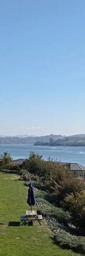 Rosevears Riverview Hotel，位于罗斯福尔斯的酒店