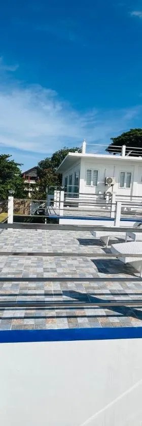 1888 Beach Resort，位于杜马格特的酒店