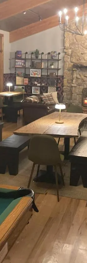 Country Mountain Inn，位于尤里卡斯普林斯的酒店