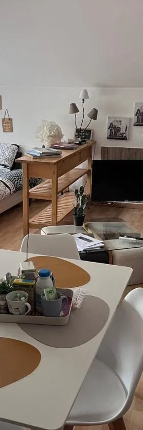 Aux Lofts de VERDUN，位于默兹河畔凡尔登的酒店