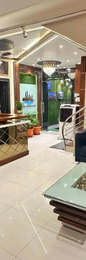 Hotel Gurukripa Inn，位于Godarpura的酒店