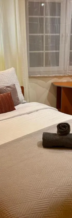 Large, luxury condo with sauna，位于普热梅希尔的酒店