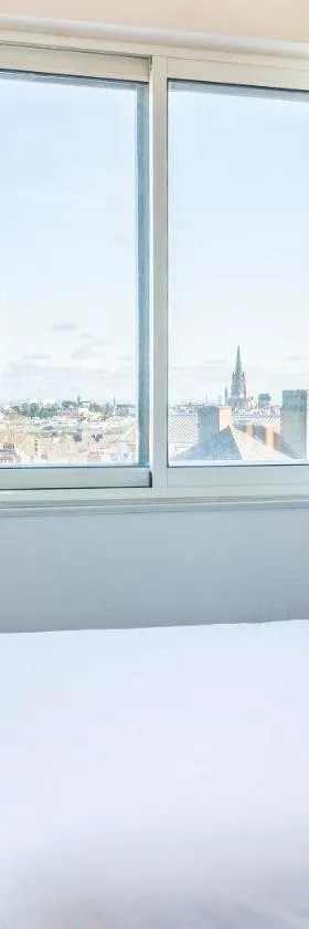 B&B HOTEL Nantes Centre，位于南特的酒店