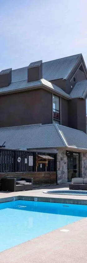 阿达拉酒店，位于惠斯勒的酒店