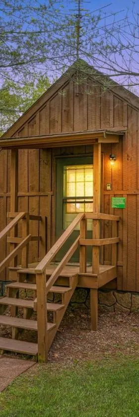 Blue Rose Cabins - Country Cottage，位于洛根的酒店