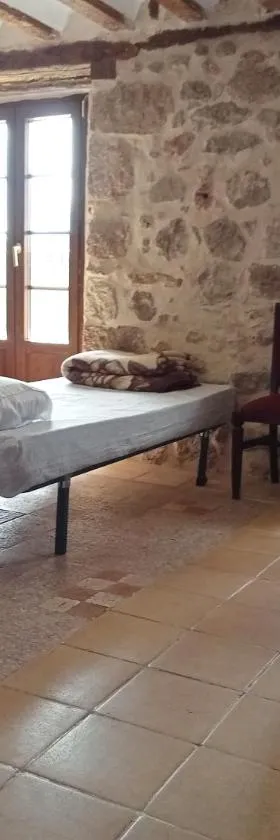 Albergue de peregrinos Casa Nostra，位于卡斯特罗赫里斯的酒店