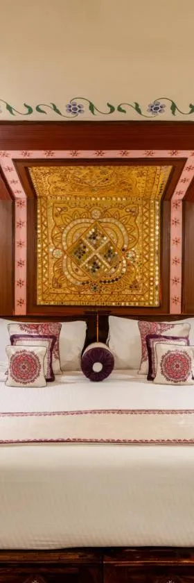 Chokhi Dhani The Ethnic 5-Star Deluxe Resort，位于斋浦尔的酒店