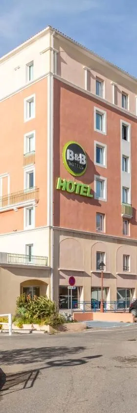 B&B HOTEL Martigues Port-de-Bouc，位于布克港的酒店