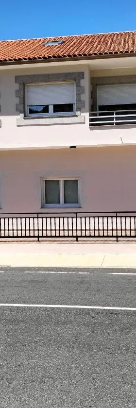 Casa Camiño dos Faros，位于Sinde的酒店