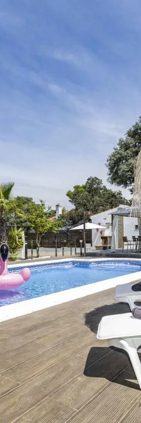 Villa mis Raices，位于卡斯蒂尔夫兰科德洛萨罗约斯的酒店