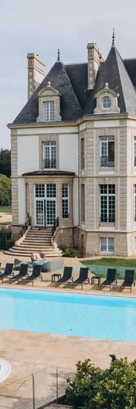 Les Garennes - Hôtel Spa Bénodet，位于贝诺代的酒店