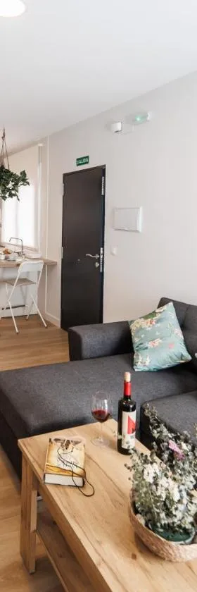 Apartamentos LUXURY SUITES SYRAH，位于阿尔蒙德拉立窑的酒店