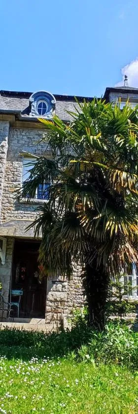 Chambres d'hôtes Bord de Rance，位于Pleudihen-sur-Rance的酒店