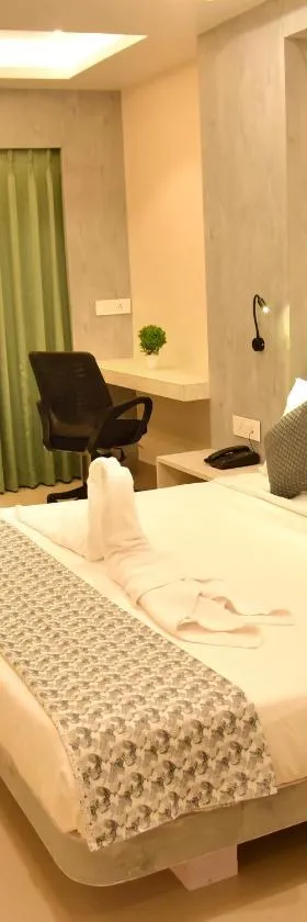 Hotel Rishiraj, Nagaon，位于Nowgong的酒店