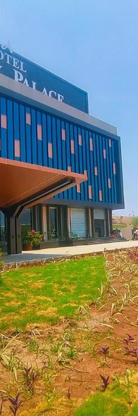 Hotel Akshay Palace Ahmednagar，位于艾哈迈德讷格尔的酒店