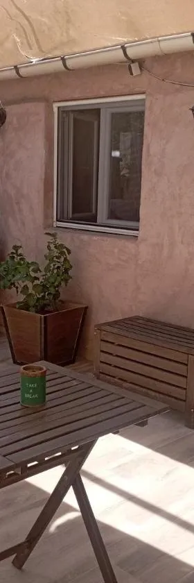 Gîte à la ferme，位于Laudun的酒店