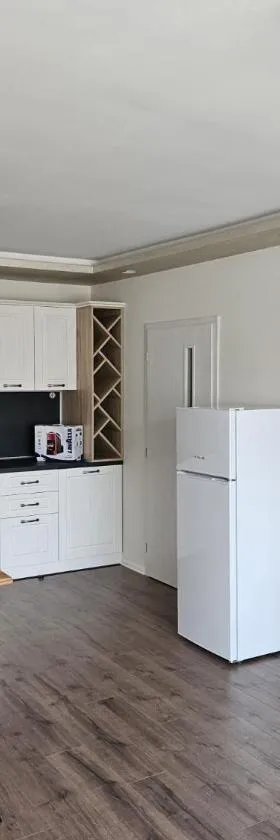 AMORA Apartment，位于多布里奇的酒店