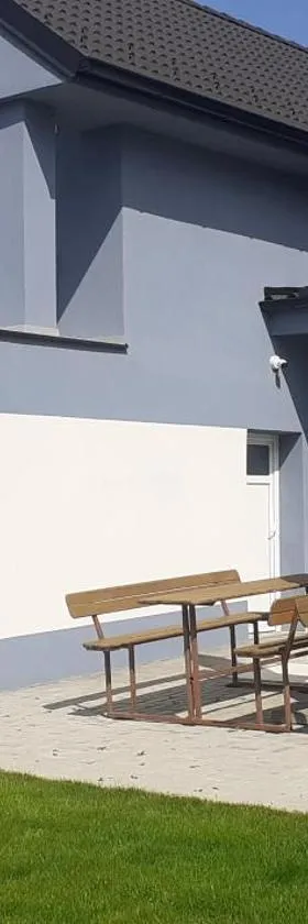 Sportbar，位于Dolní Němčí的酒店