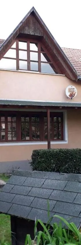Zalavég falusi ház，位于Zalavég的酒店