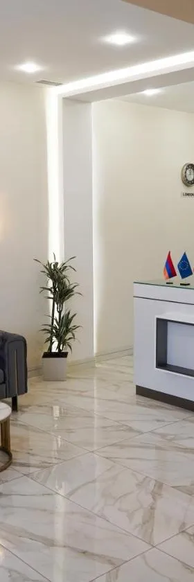 Igit Plaza Hotel，位于久姆里的酒店