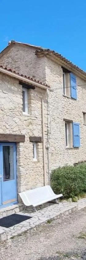 Maison dans un endroit paisible，位于Sigonce的酒店