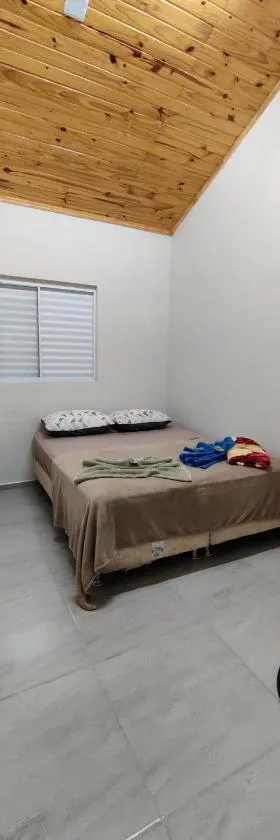 Apartamento modelo chalé 202，位于圣安热卢的酒店