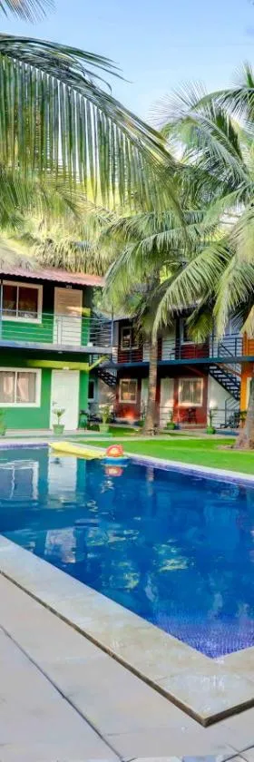 Treebo Sava Resort with Pool，位于莫尔吉姆的酒店