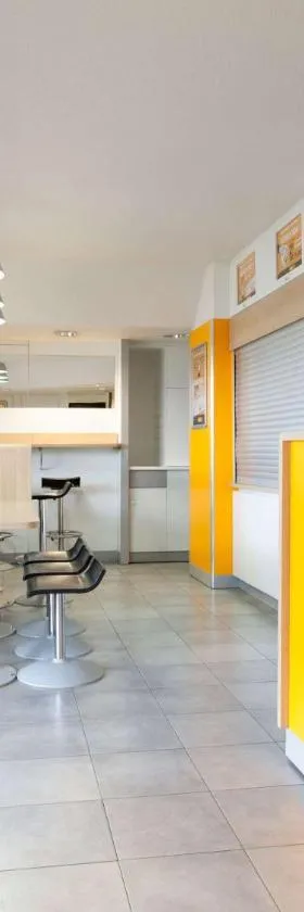 Unisotel Sens Nord EX F1，位于桑斯的酒店