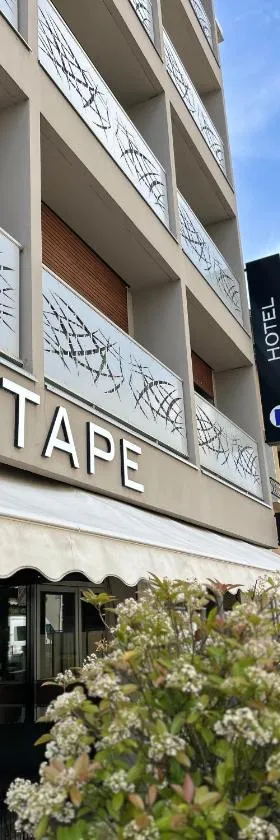 Cit'Hotel L'Etape，位于圣弗卢尔的酒店