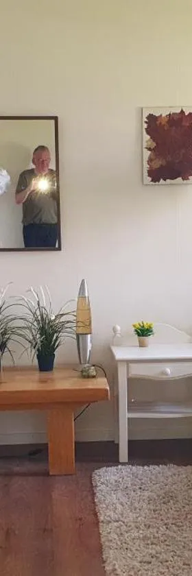 Ekhult Apartments - Ground Floor - Garden and Lake View，位于乌尔里瑟港的酒店