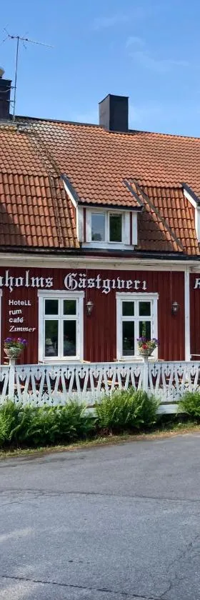 Blankaholmsgastgiveri，位于Blankaholm的酒店