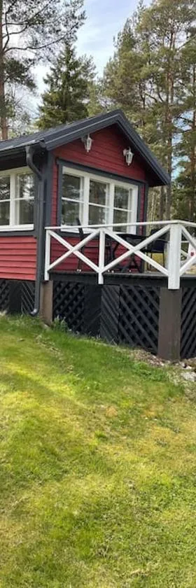 Pikkumökki Sveastugan，位于Rövik的酒店