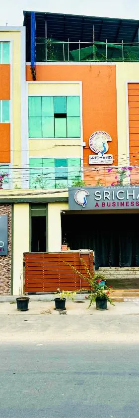 Srichand Business Class Rooms，位于Tiruvallūr的酒店