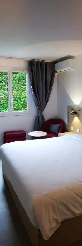 Anaïs Hôtel Bourges Nord Saint-Doulchard，位于布尔日的酒店
