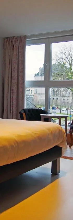 Logis Hôtel Les Pages，位于吕内维勒的酒店