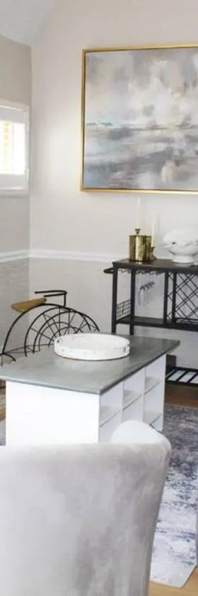 Cozy French Style Villa- 3 Bed-Casino-Pools-Jacuzzi，位于诺维奇的酒店