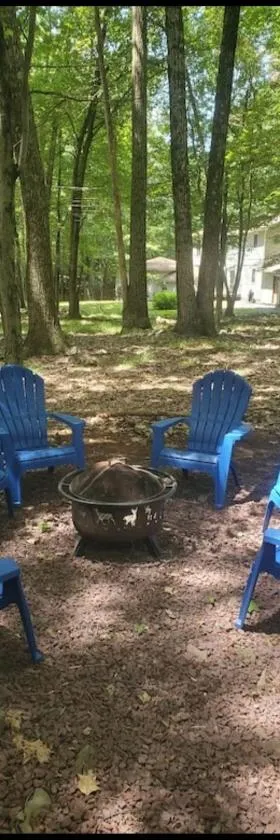 Harmony in the Woods，位于莱克哈莫尼的酒店