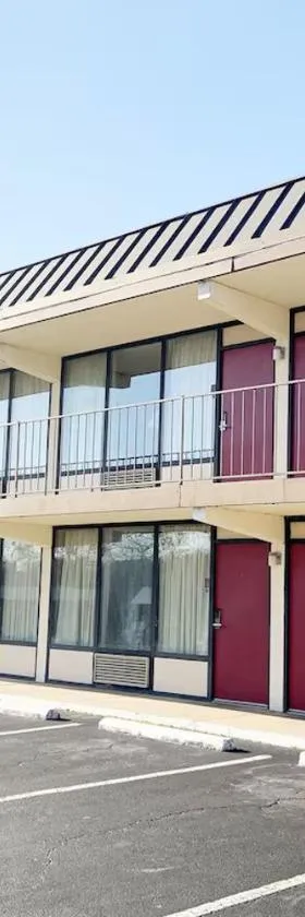 Paris Inn and Suites，位于Paris的酒店