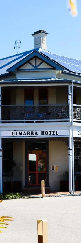 厄马拉酒店，位于Ulmarra的酒店