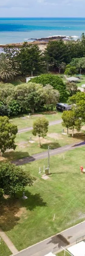 Tasman Holiday Parks - Fisherman's Beach，位于Emu Park的酒店